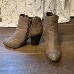Suede grey booties